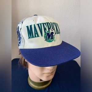 Vintage 1990’s NBA Dallas Mavericks Sports Specialties Shadow Snapback Hat Rare